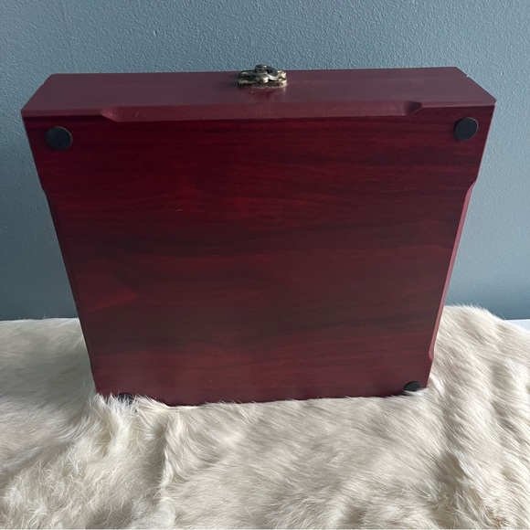 Drinks Connoisseur’s Deluxe Lever Pull Cherry Wood Box Set - Picture 10 of 12